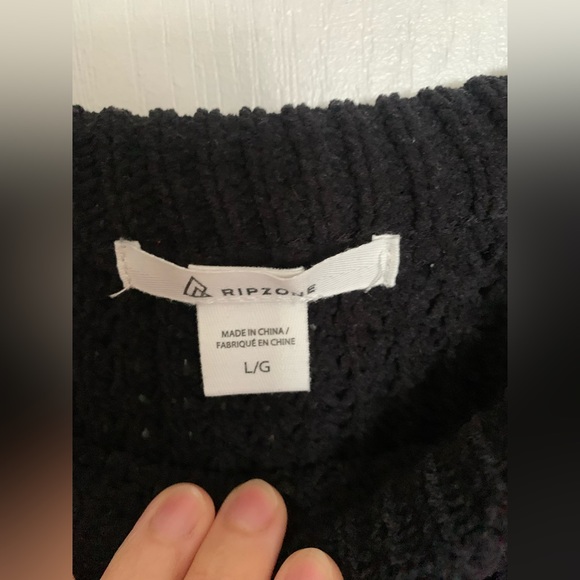 Ripzone Black Women’s sweater (Size: Large) - Picture 3 of 3